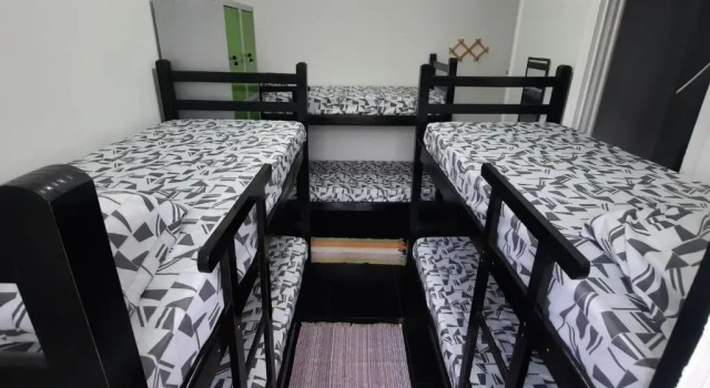 Quintal da Bella Hostel, Забронировать Хостел Недорогие отели Сантос, рядом с Memorial of Achievements, недорого