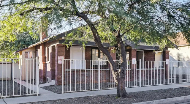 Апартаменты Walkable Haven 1 Mi to Dtwn Phoenix & Chase Field!