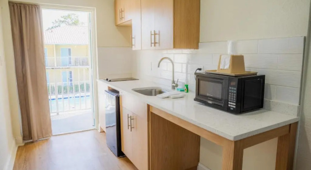 Четырёхместный номер Standard Dunes Inn & Suites - Tybee Island