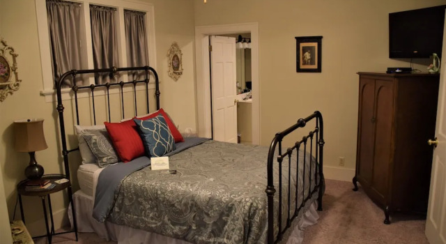 Номер Deluxe The Hiding Place B&B