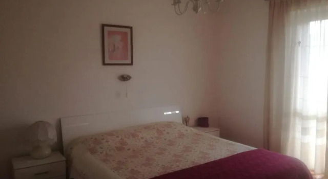 Apartment Franka - 350 m from sea, Rezerwuj Apartament Hotele w Split-Dalmatia County z parkingiem, Parking