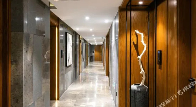 Floral Hotel · Yingxi Riverside Deqing, Prenota Hotel Deqing Zhejiang