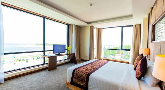 Двухместный люкс Executive рядом с пляжем Muong Thanh Holiday Quang Binh Hotel
