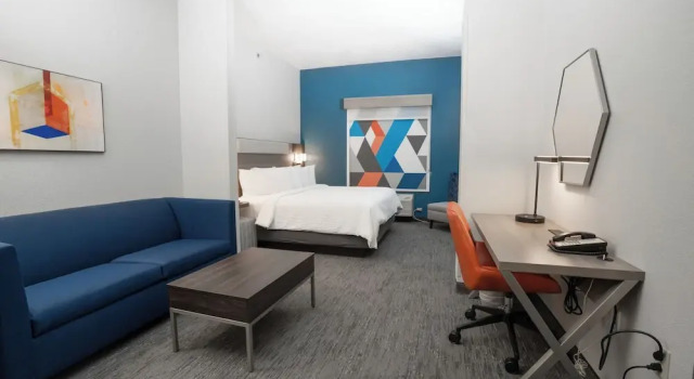 Люкс c 1 комнатой Holiday Inn Express Hotel & Suites Orange City - Deltona by IHG