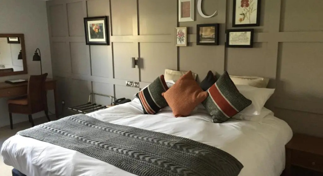 Двухместный номер Classic Crown Hotel