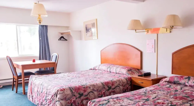 Четырёхместный номер Standard Prince Motel