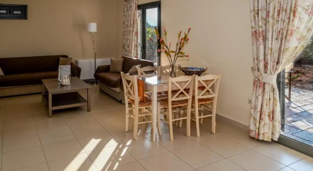 Апартаменты Цокольный этаж с 2 комнатами Korallis Villas