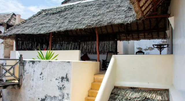 Трёхместный номер Superior с видом на море LAMU HOUSE