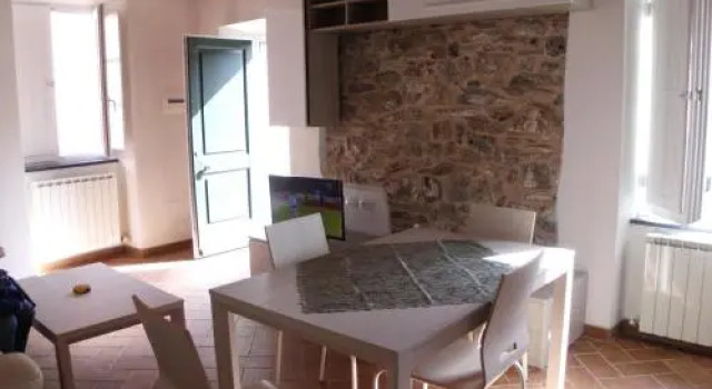 Casa Natale, Book Hotel Hotels in Beverino with Parking, Parking