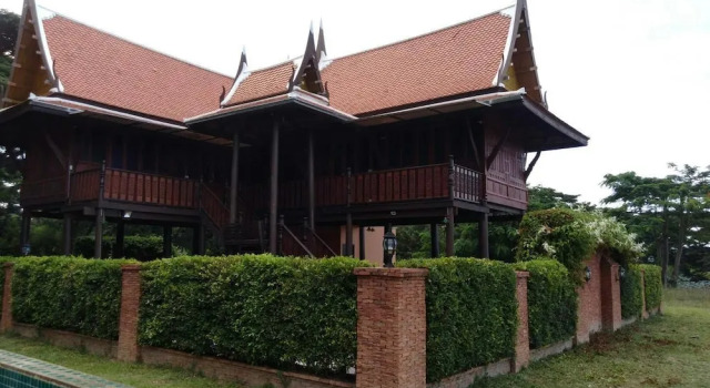 Rauen Leelawadee, Забронировать Отель Ча-Ам Пхетчабури, рядом с Hua Hin - Suvarnabhumi Airport Bus Station