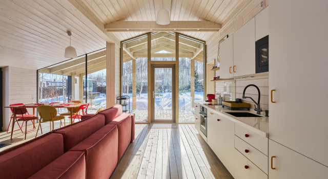 House with panoramic sauna, Buchen Sie Ferienhaus Hotels in Oblast Moskau mit Parkplatz, Parkplätze