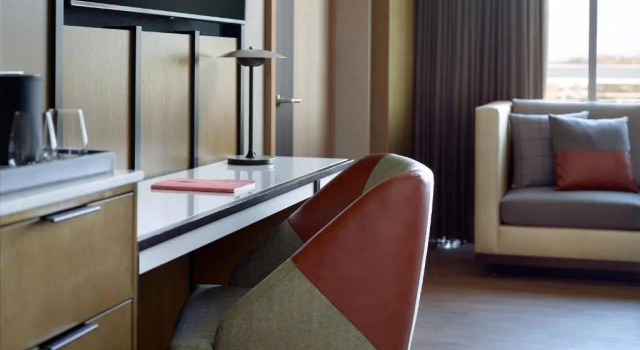 Четырёхместный номер Standard с видом на город Lexington Marriott City Center