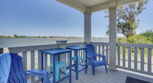 Коттедж Riverfront Isleton Cottage < 1 Mi to Rio Vista!