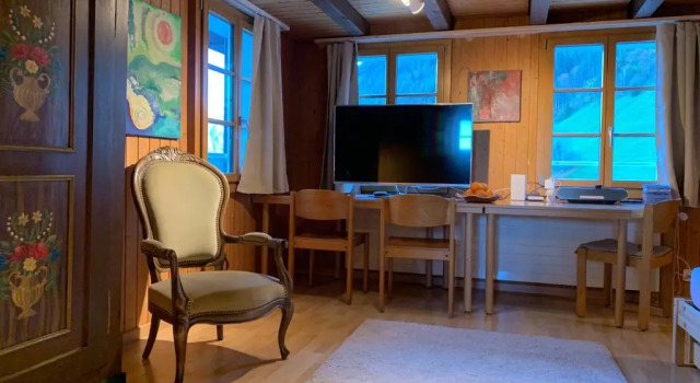 Szilvias Bergwiesenblick - Emmetten ganze Etage - 4 Zimmer, Забронировать Отель Отели Эмметтен с парковкой, рядом с Подъемник Эметтен-Нидербауэн, Парковка