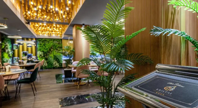 Hotel Kristal Focsani, Varaa Hotelli Focsani 