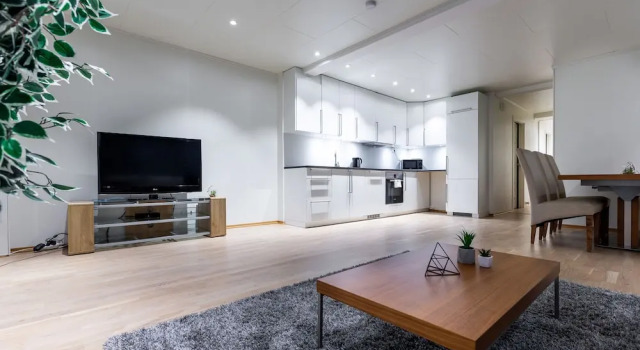 Nordic Host Luxury Apts - Vestregata 72, Забронировать Отель Отели Тромсё с парковкой, рядом с The Art Museum of Northern Norway, Парковка
