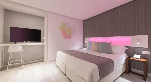 Трёхместный номер Standard Hotel Garbi Ibiza & Spa