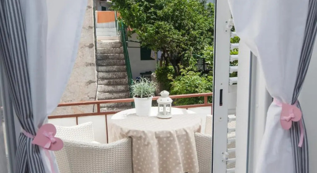 Apartments Orka, Rezerwuj Apartament Hotele w Split-Dalmatia County z parkingiem, Parking