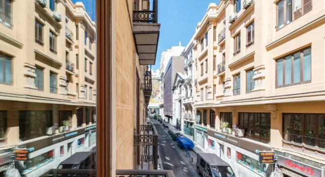 Apartamentos Caballero de Gracia, Забронировать Апартаменты/квартира Мадрид Провинция Мадрид, рядом с Дом-музей Лопе де Вега