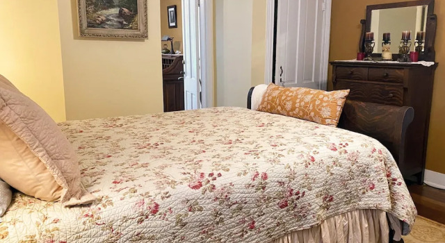 Colonial Beach Plaza Bed & Breakfast, Buchen Sie Hotel Colonial Beach Virginia