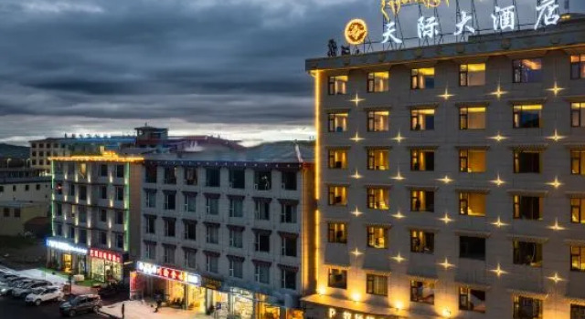 Sky Line Hotel