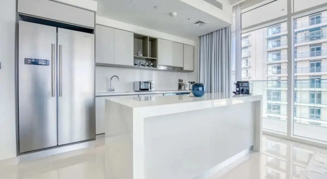 Lux BnB 1BD I SunRise Bay I Palm & Sea View, Забронировать Отель «постель и завтрак» Отели Эмирата Дубая с парковкой, рядом с Остановка трамвая Marina Towers, Парковка
