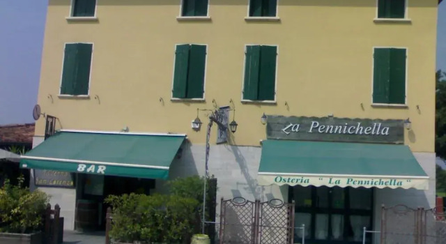 Rifugio San Lorenzo, Buchen Sie Hotel Porto Mantovano Lombardei