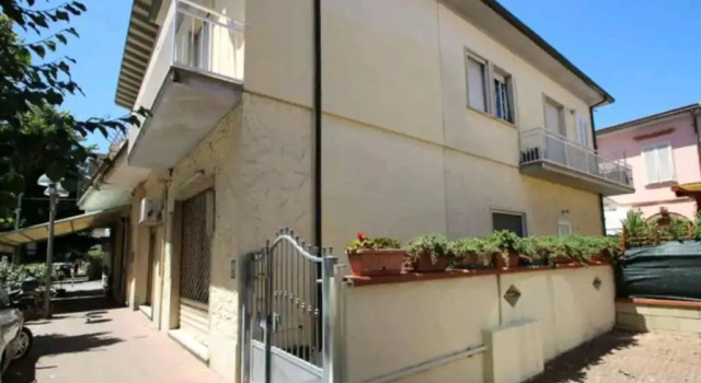 Beach 2 Bedrooms Apartment With Balconies