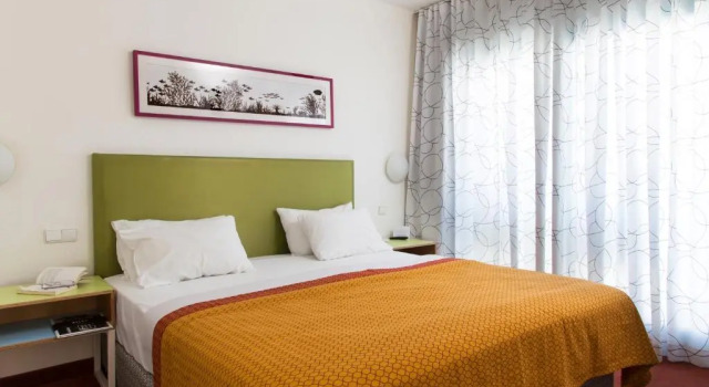 Люкс c 1 комнатой с балконом и с видом на бассейн Neve Eilat Hotel By Atlas Hotels