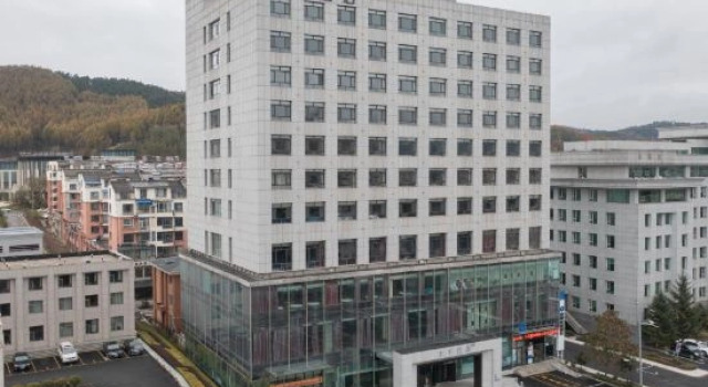 JI Hotel (Siping Yingxiong Guangchang Municipal Government), Rezerwuj Hotel Hotele 3-gwiazdkowe w Jilin, 3*