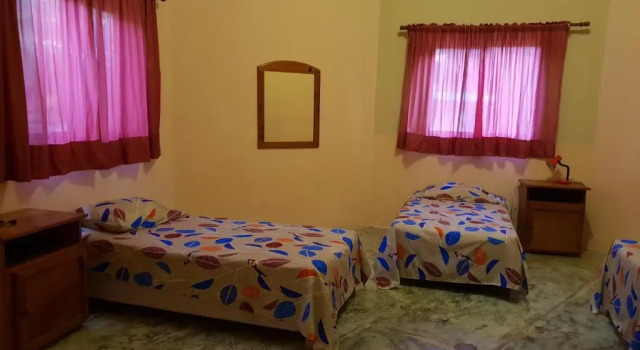 Кровать в общем номере Gipsy Ranch Rooms