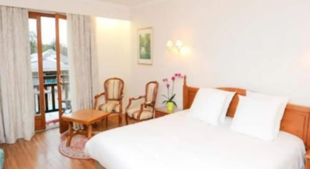 Номер Superior Logis Hôtel Restaurant - Le Clos Deauville Saint Gatien