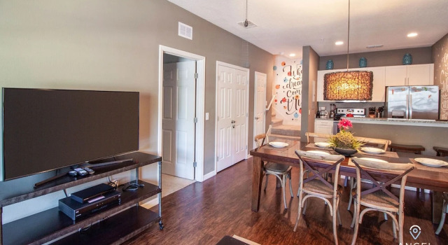 Unique Inspiration-themed Townhome Near Disney!, Book Hotel Hoteller i Four Corners med pool, Swimmingpool