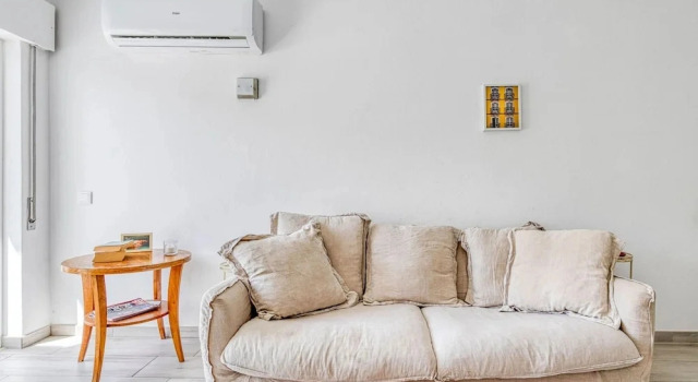 Коттедж Azula Bright and Airy 2 Bedroom Apartment With p