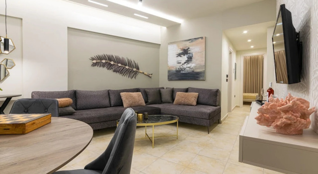 Mouria Studios & Apartments