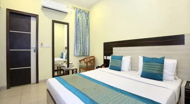 Hotel Amaze, Varaa Hotelli Zirakpur Haryana
