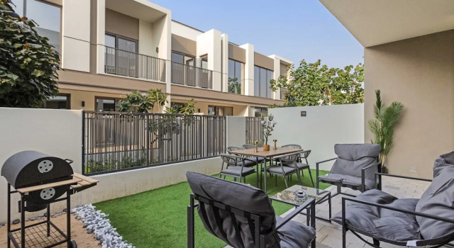 Silkhaus Spacious 3bdr Maid Tilal Al Ghaf