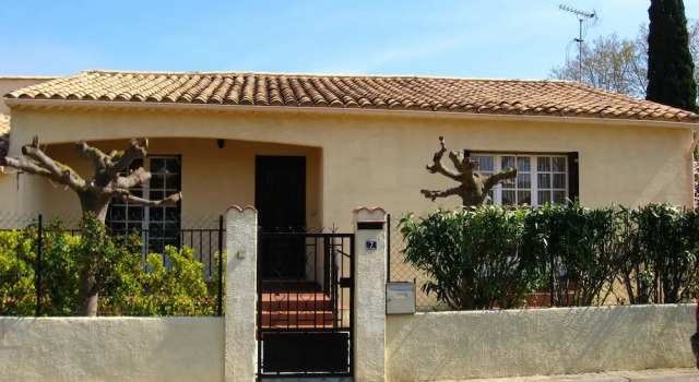 House With 3 Bedrooms in Marseillan, With Private Pool and Enclosed Ga, Rezervasyon Otel Marseillan Étang de Thau