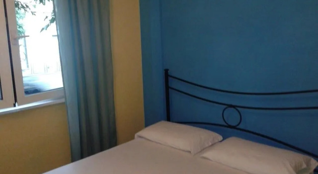 Laterano Guest House, Забронировать Гостевой дом Рионе Монти Рим, рядом с Мандзони — Музео делла Либерационе