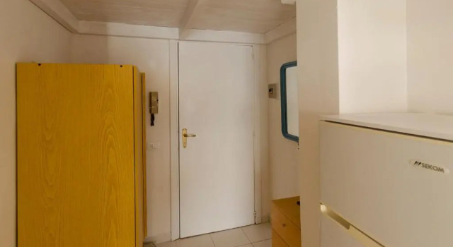 Fantastic studio, 2 min from the beach, sea view !