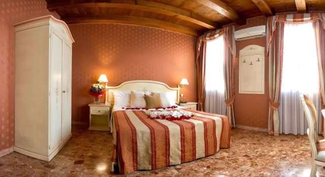 Двухместный номер Comfort Hotel Conterie