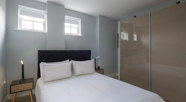 Luxurious Private One Bedroom Apartment, Varaa Huoneisto Asunnot kohteessa Merseyside, Huoneisto