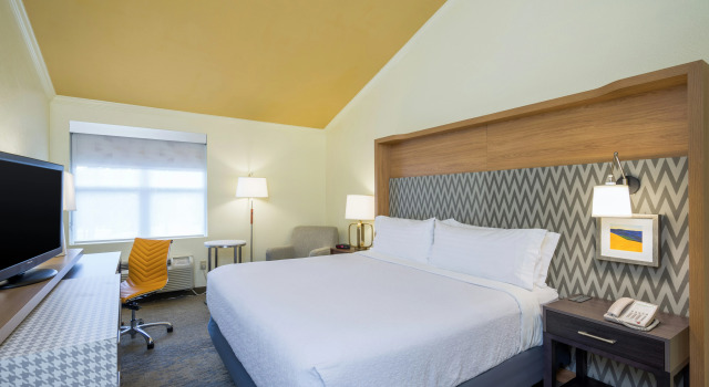 Holiday Inn Cape Cod - Hyannis by IHG, Забронировать Отель Хайаннис Полуостров Кейп-Код