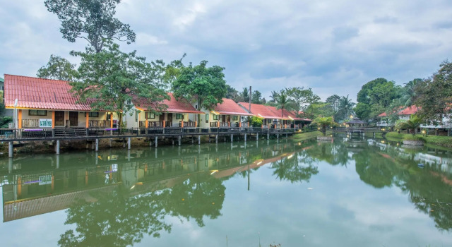 Naku Resort, 预订 度假村 Pong 春武里