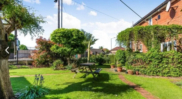 Коттедж Doncaster Dream House Retreat- Sleeps 9