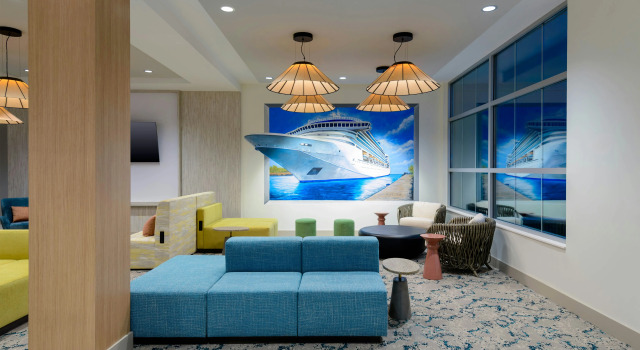 Hilton Garden Inn Cape Canaveral near Cocoa Beach, Varaa Hotelli Hotellit Space Coast pysäköinnillä, Pysäköinti