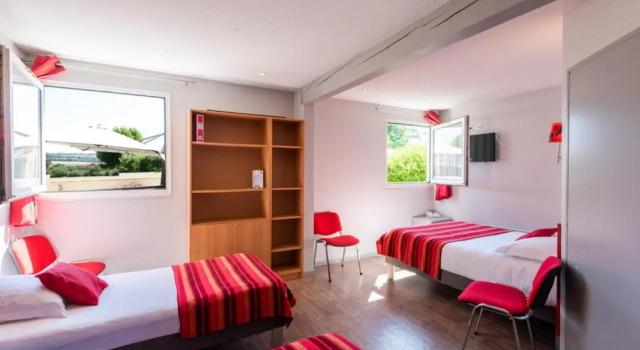 Standard Vierer Zimmer Les Orchidées , Hôtel & Restaurant