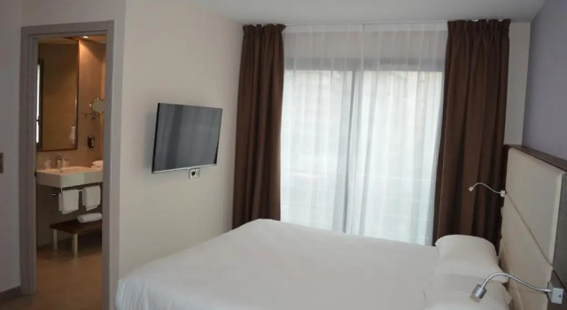 Номер Superior Hotel Port Toga