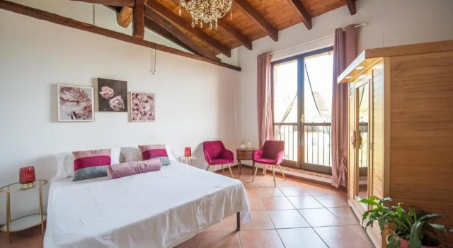 Rose House, Забронировать Отель Отели Пьемонта с бассейном, Бассейн