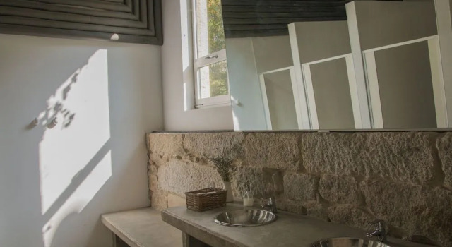 Albergue A Fábrica da Luz - Hostel, Varaa Hostelli Hotellit Ribeira Sacra aamiaisella, Aamiainen